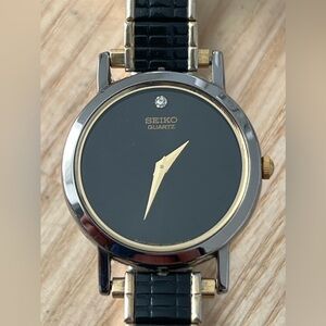 Seiko Diamond Vintage Ladies Watch Black Dial Black Gold Stretch Bracelet